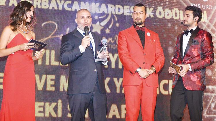 Türkiye-Azerbaycan Kardeşlik Ödülleri sahiplerini buldu...Zeki Sincara ‘yılın en iyi müzik ve sinema yapımcısı’ ödülü