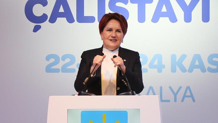 Akşener: Bu ülkeyi bayram sofrasına oturtmak hayalimiz var