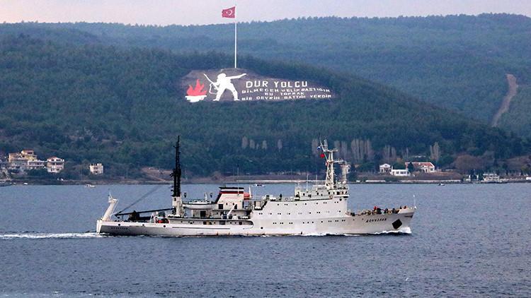 Rus araştırma ve istihbarat gemisi, Çanakkale Boğazı'ndan geçti