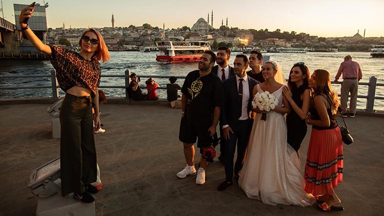 Sunday Times: Özgürlük zengin İranlıları Türkiye'ye çekiyor
