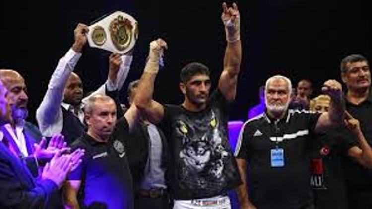 MMA (kafes dövüşü) nedir?