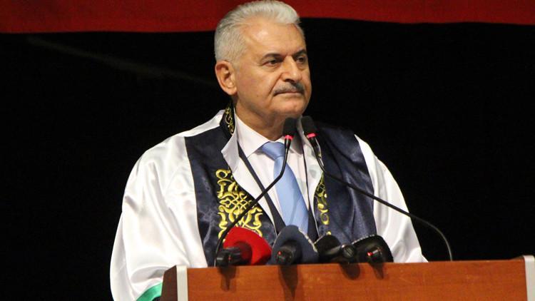 Binali Yıldırım’a fahri doktora unvanı verildi