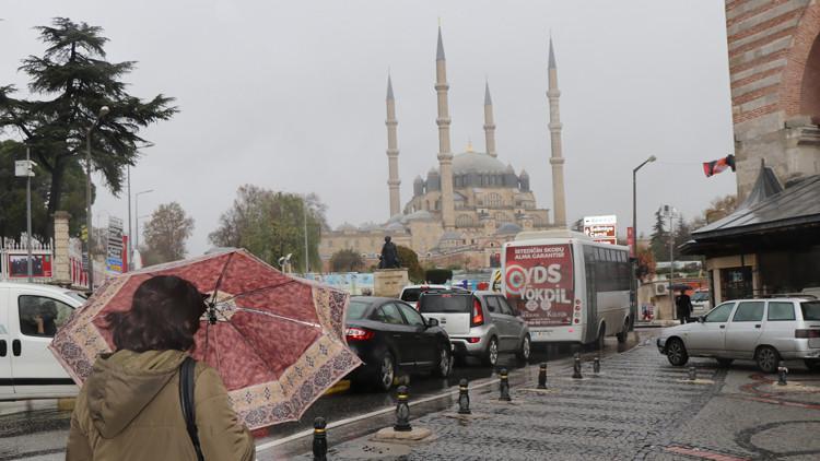 Edirne'de yağmur etkili oldu
