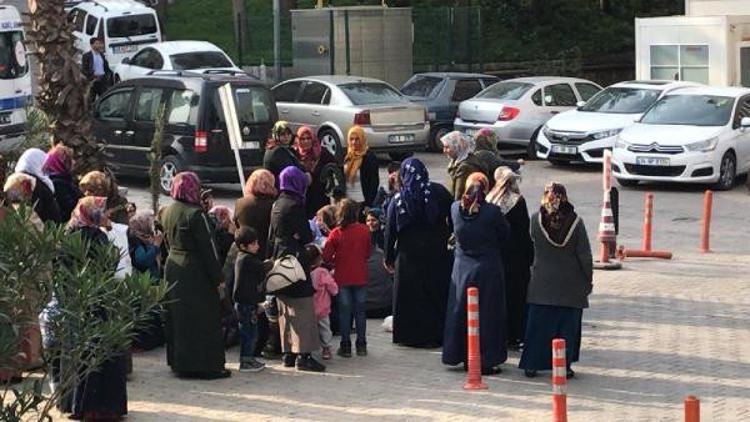 Yolda karşılaşan iki grubun kavgasında bir kişi öldü