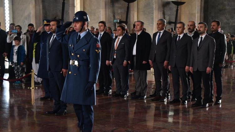 MKE Ankaragücü'nün yeni yönetiminden Anıtkabir'e ziyaret