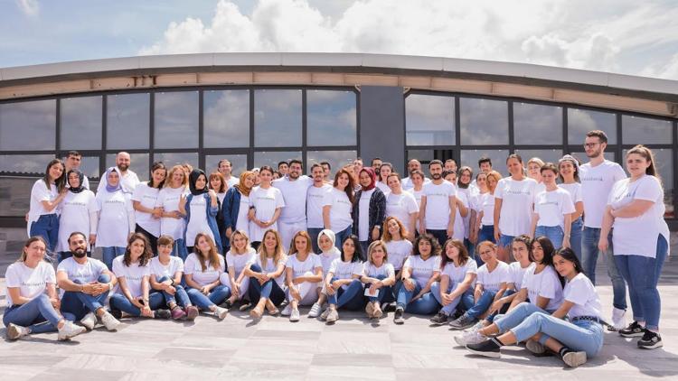 'Mutlu Cuma' için bağış kampanyası başlattı