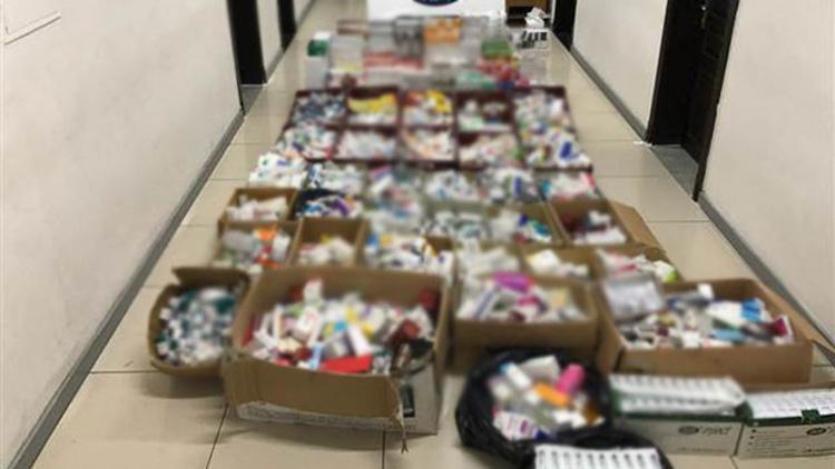 Mersin'de bir evde 1,5 milyon lira değerinde kaçak ilaç ele geçirildi