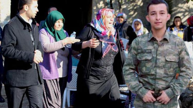 Şehit Uzman Onbaşı Bünyamin Çabuk'un Adana'daki babaevinde yas