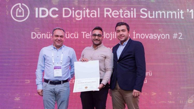 Mercedes-Benz Türk Robocop projesi iki ödül kazandı