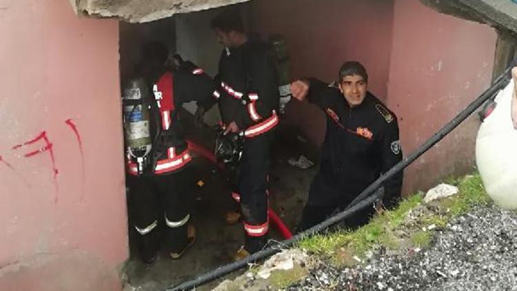 Evdeki yangında 3 Suriyeli dumandan etkilendi