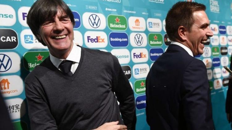 Löw: "Artık Lahm'ın görevine son verin"