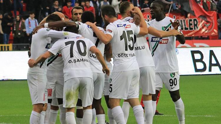 Denizlispor, teknik direktör Mehmet Özdilek ile çıkış yakaladı