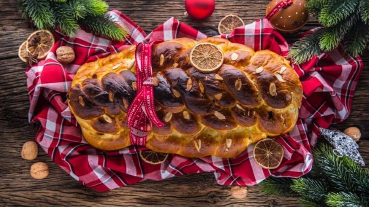 Bademli Örgü Çörek Tarifi