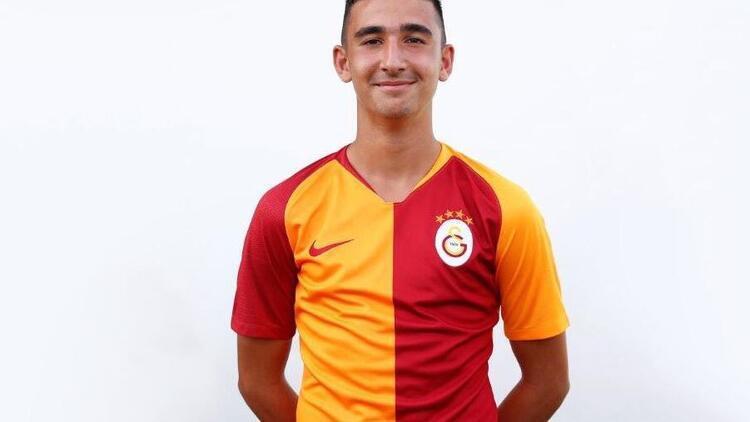 Genç futbolcu Emin Bayram kimdir kaç yaşındadır?