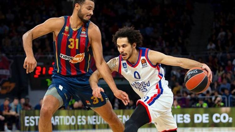 Anadolu Efes, Baskonia'yı perişan etti!