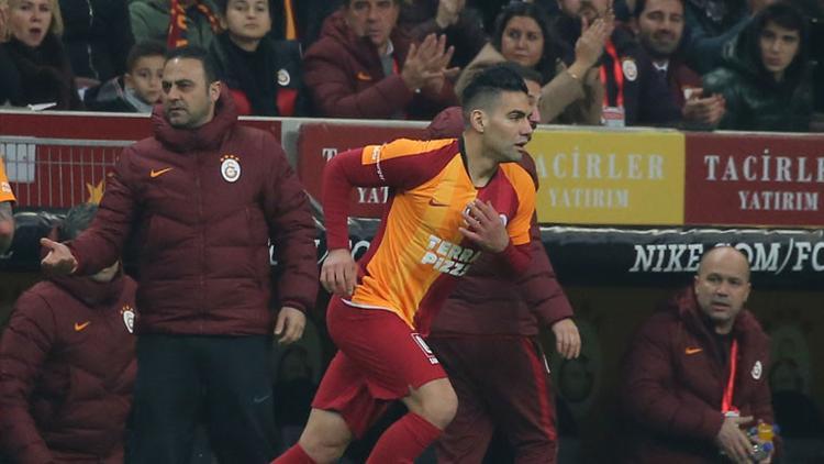 Galatasaray Falcao'dan umudu kesmedi