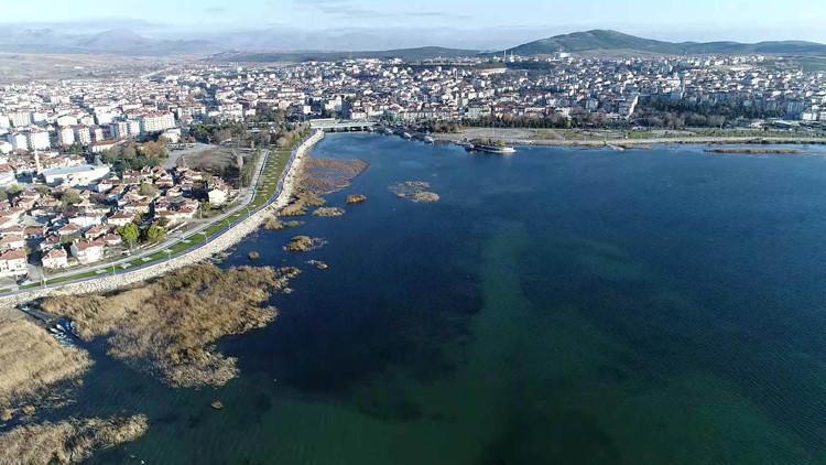 Konya'daki gölde şoke eden olay! Derinlik 20 metre düştü...