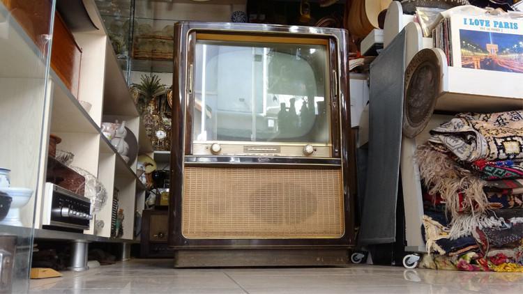 57 yıllık televizyona 10 bin lira değer biçildi