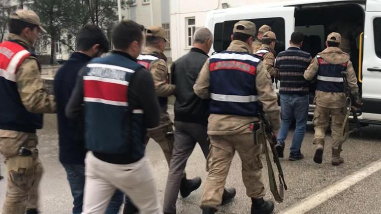Diyarbakır'ın 6 ilçesinde terör operasyonu: 17 gözaltı