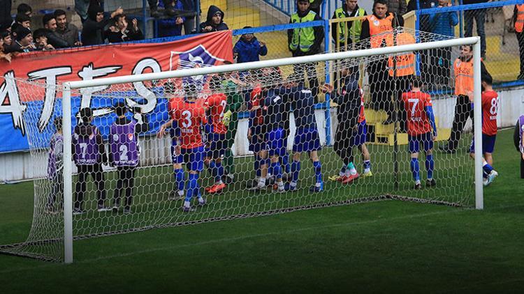 Karabükspor borç batağında