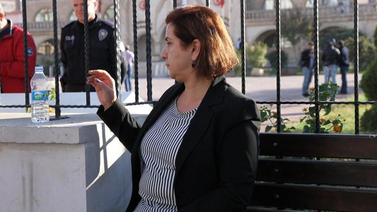 Kızıltepe'de görevden alınan HDP'li Yılmaz ile yardımcısına gözaltı