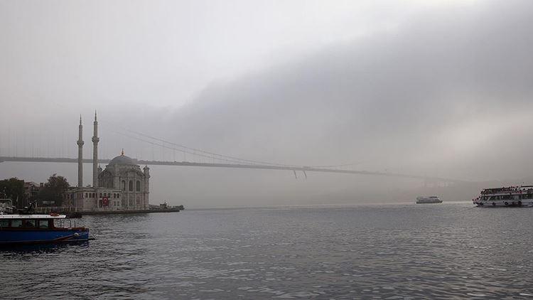 İstanbul Boğazı transit gemi geçişlerine kapatıldı