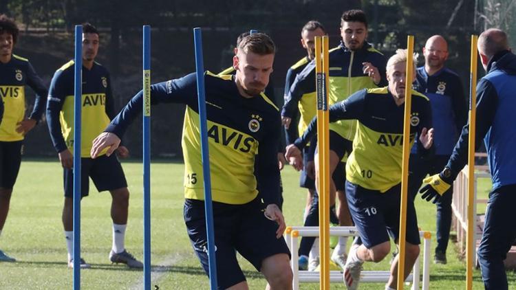 Fenerbahçe derbi hazırlıklarına başladı