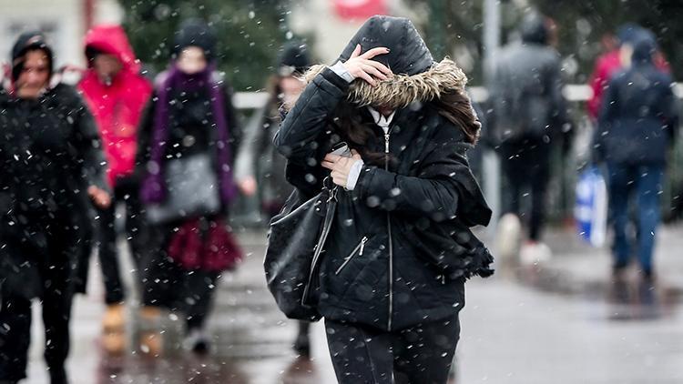 Son dakika haberi... Meteoroloji uyardı! Sıcaklık düşecek, Ankara'ya kar yağacak