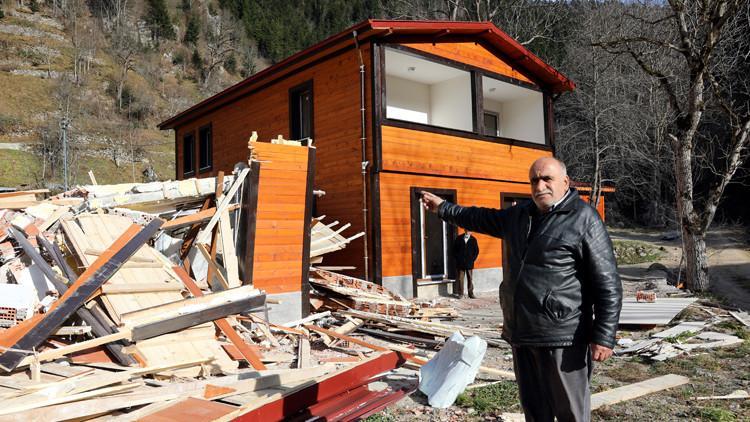 Uzungöl'de yıkımlar sürüyor