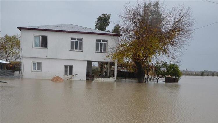 Bakanlıktan Adanada selden etkilenenlere destek