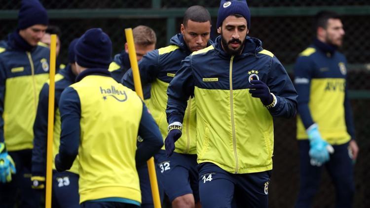Fenerbahçe, Süper Lig'de yarın Çaykur Rizespor'a konuk olacak