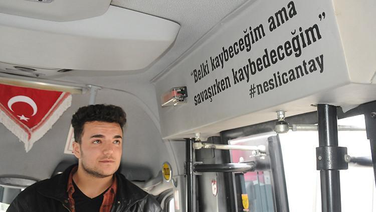Neslican Tay'ı unutturmamak için sözlerini minibüsüne yazdırdı