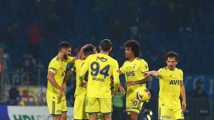 Fenerbahçe, Süper Ligde ilk yarıyı umutlu tamamladı