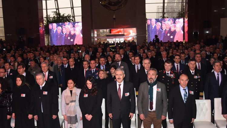Şehit polis Fethi Sekin ve mübaşir Musa Can, İzmir Adliyesi'nde anıldı