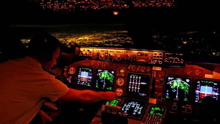 Boeing, 737 Max için simülatör eğitimi önerdi