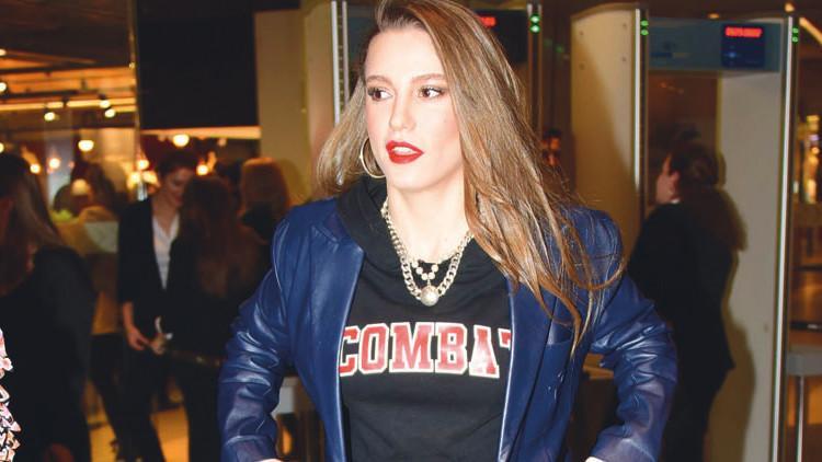 Fotoğraf kurbanı (Serenay Sarıkaya)