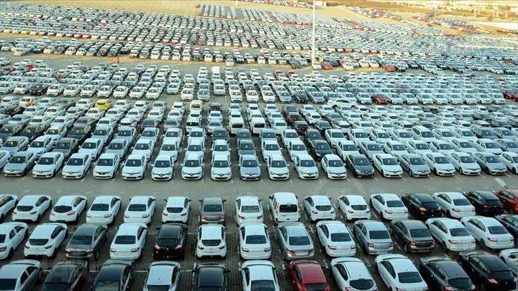 Satılan her 10 otomobilden 7'si otomatik vites