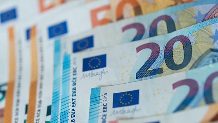 170 milyon Euro kazandı, hâlâ garsonluk yapıyor
