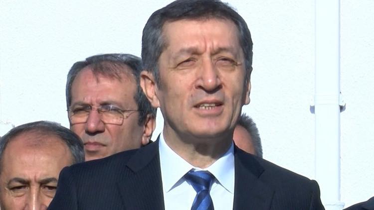 Bakan Selçuk: Her şey sadece karne değil