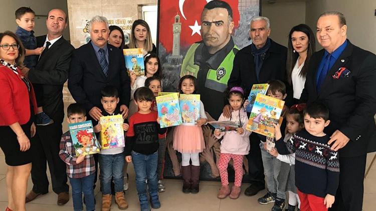 Fethi Sekin'in babası, oğlunun adını taşıyan serginin açılışına katıldı