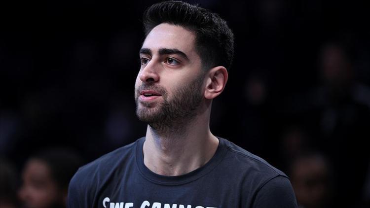 Furkan Kormaz: "Larkin'in oyunculuğunu tartışmamıza gerek yok..."