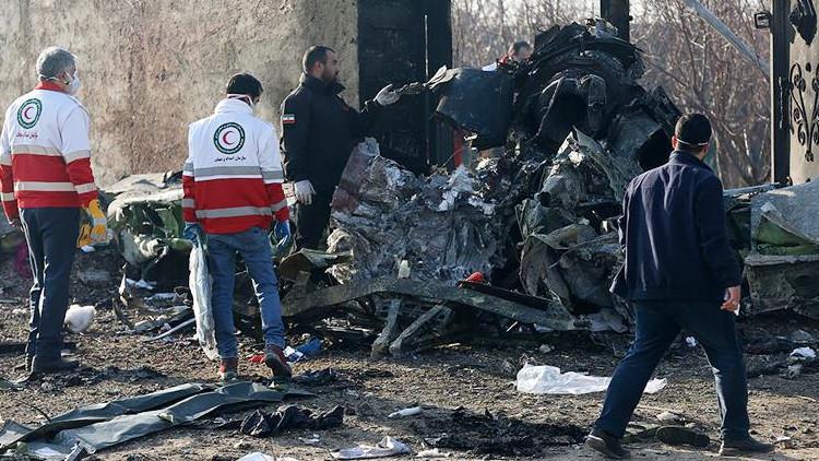 İran Ukrayna uçağının iki füzeyle vurulduğunu doğruladı