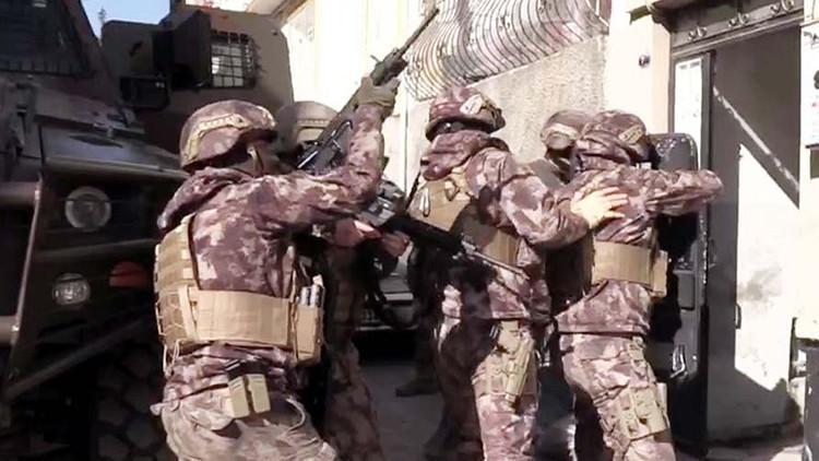 Gaziantep'te 710 polisle uyuşturucu operasyonu: 31 gözaltı