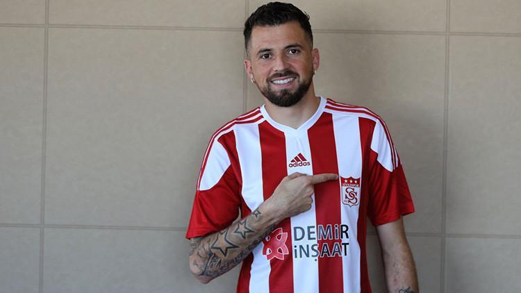 Son Dakika Transfer Haberleri | Claudemir resmen Sivasspor'da!