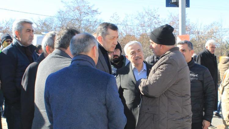 Bakan Selçuk: Elazığ'da okullarımız açısından korkulacak bir durum yok