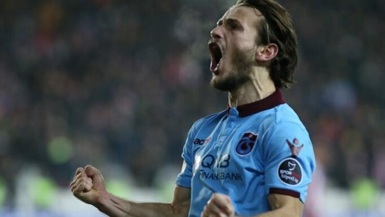 Son dakika Trabzonspor transfer haberleri |Abdülkadir Parmak yönetimden Aleves'in teklifinin kabul edilmesini istedi