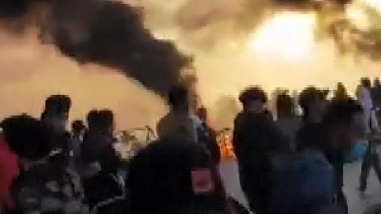 Irak’ta eylemcilere ait çadırlar kundaklandı: 2 ölü, 18 yaralı