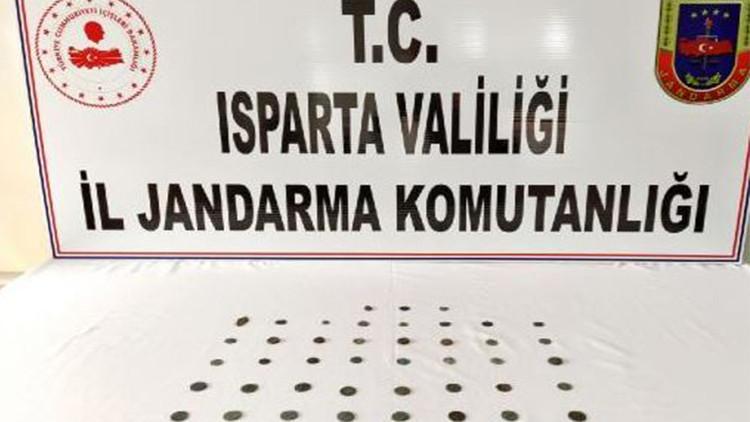 Roma ve Bizans dönemine ait 51 sikke ele geçirildi
