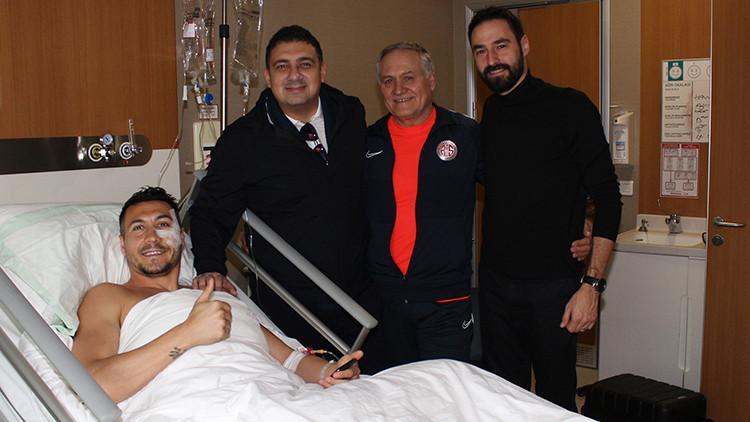 Antalyaspor'da Adis Jahovic elmacık kemiği operasyonu geçirdi