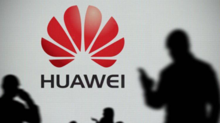 Huawei'nin 5G faaliyetlerine İngiltere'den izin çıktı